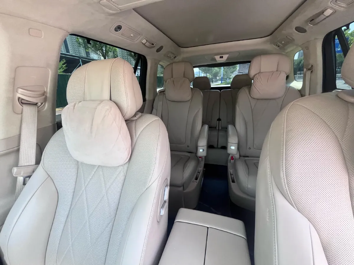 2024 AITO AITO M9 1.5T 152HP L4 REEV 42KWH,autocango,china used car exporter,china ev exporter,chinese used car exporter,chinese used ev exporter