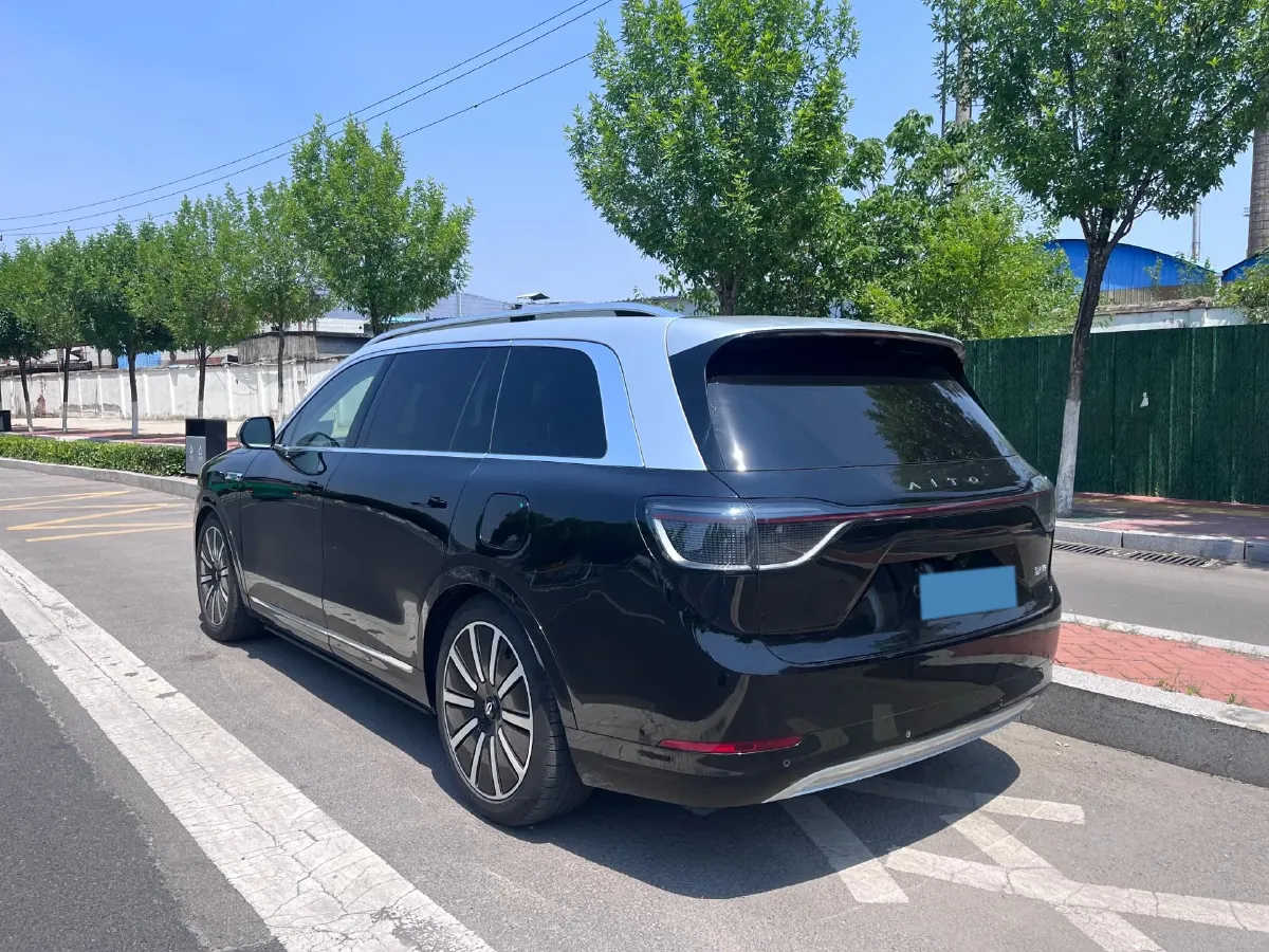 2024 AITO AITO M9 1.5T 152HP L4 REEV 42KWH,autocango,china used car exporter,china ev exporter,chinese used car exporter,chinese used ev exporter