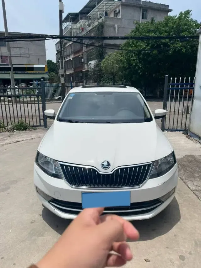 2019 SWM G01 1.5T 156HP L4 6AT,autocango,china used car exporter,china ev exporter,chinese used car exporter,chinese used ev exporter