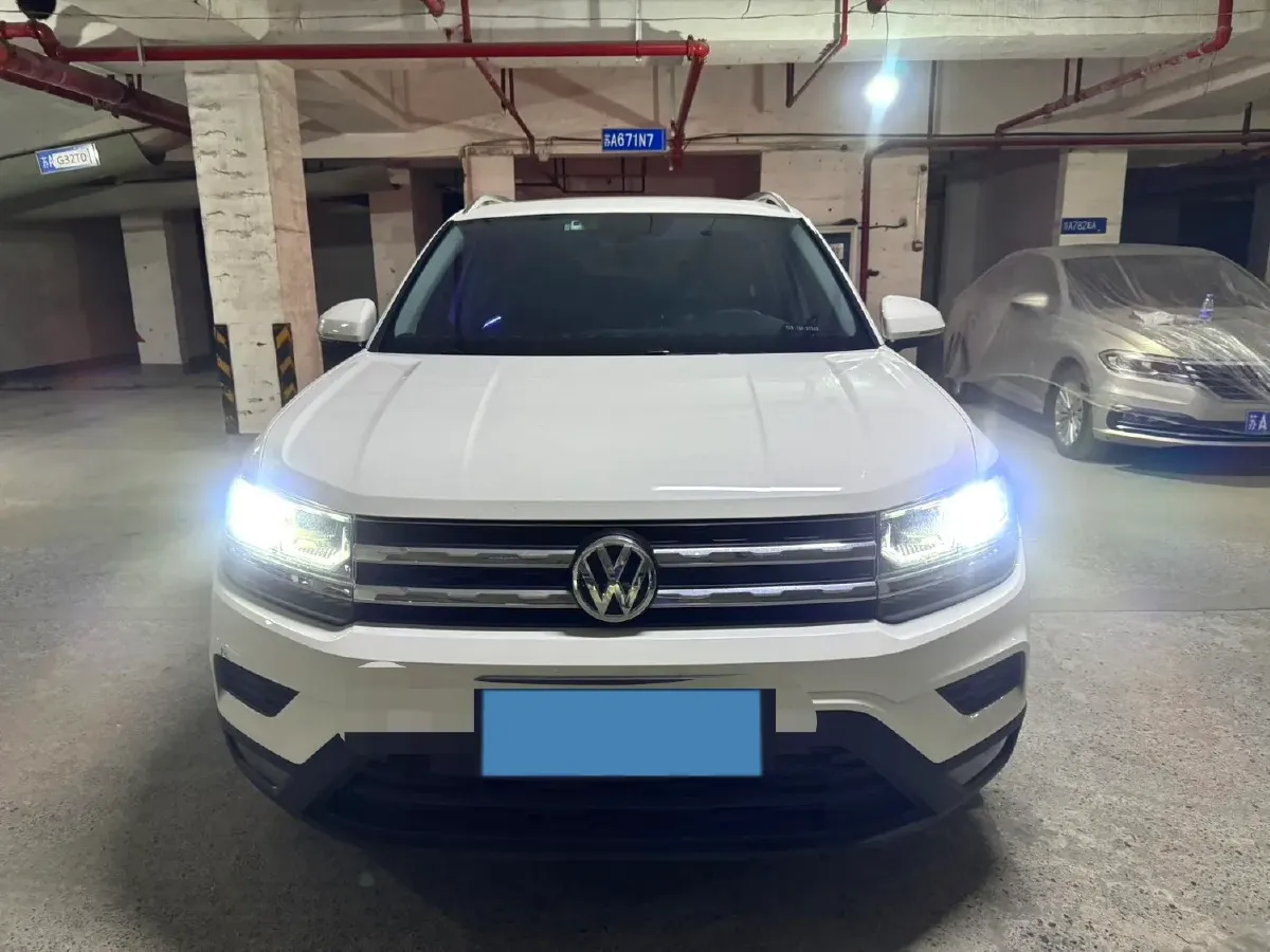 2019 MINI MINI 1.5T 102HP L3 7DCT,autocango,china used car exporter,china ev exporter,chinese used car exporter,chinese used ev exporter