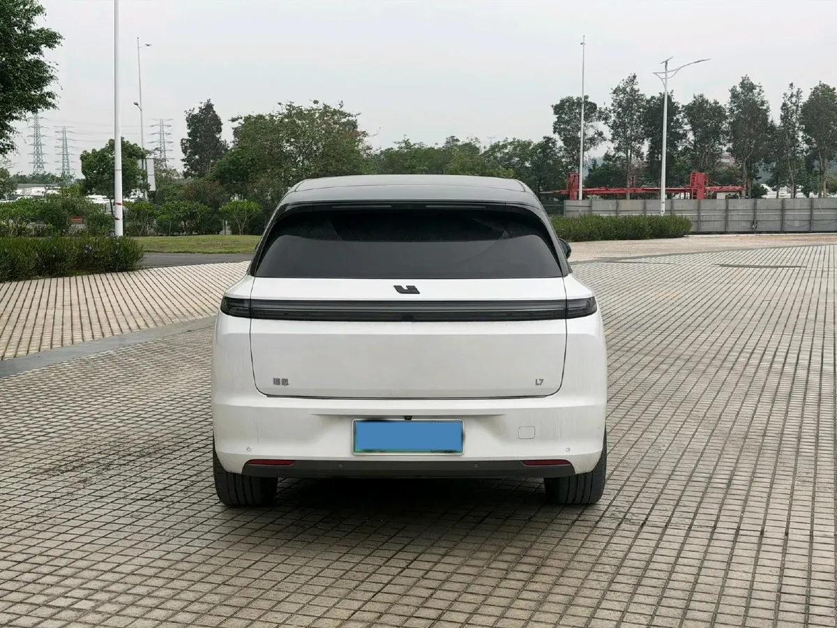 2023 Li L7 Range Extended 154HP REEV 40.9KWH,autocango,china used car exporter,china ev exporter,chinese used car exporter,chinese used ev exporter