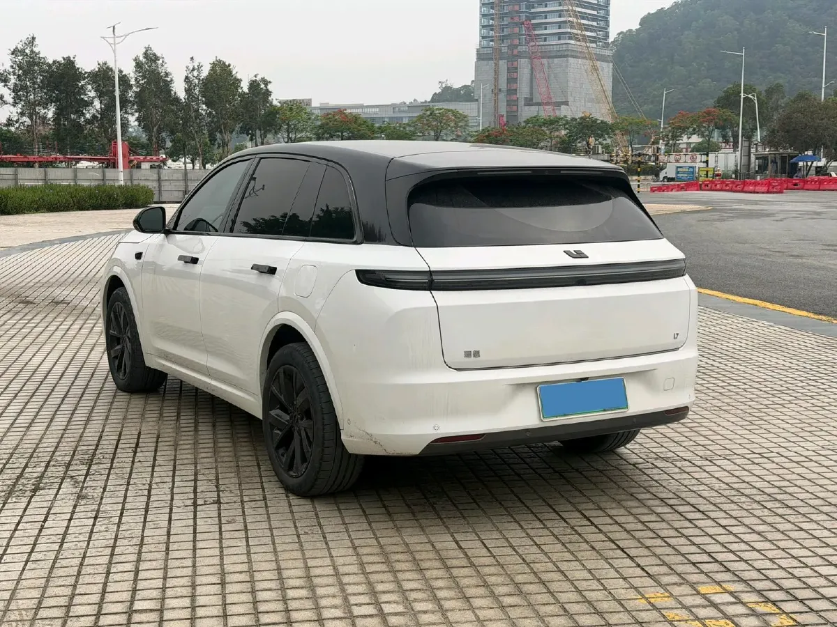 2023 Li L7 Range Extended 154HP REEV 40.9KWH,autocango,china used car exporter,china ev exporter,chinese used car exporter,chinese used ev exporter