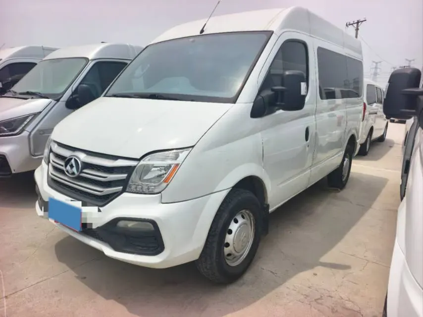 2019 MAXUS XinTu V80 2.5T 136HP L4 6MT,autocango,china used car exporter,china ev exporter,chinese used car exporter,chinese used ev exporter