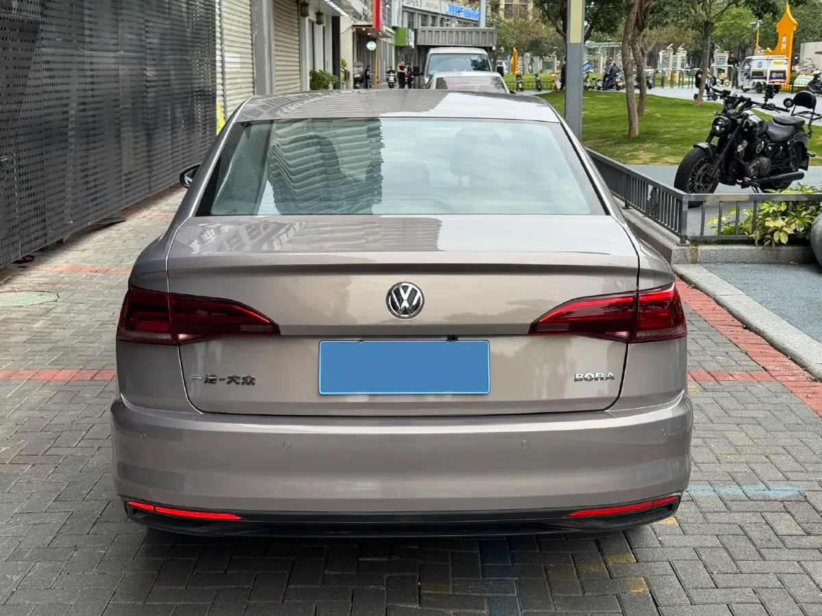 2019 Bestune T77 1.2T 143HP L4 7DCT,autocango,china used car exporter,china ev exporter,chinese used car exporter,chinese used ev exporter
