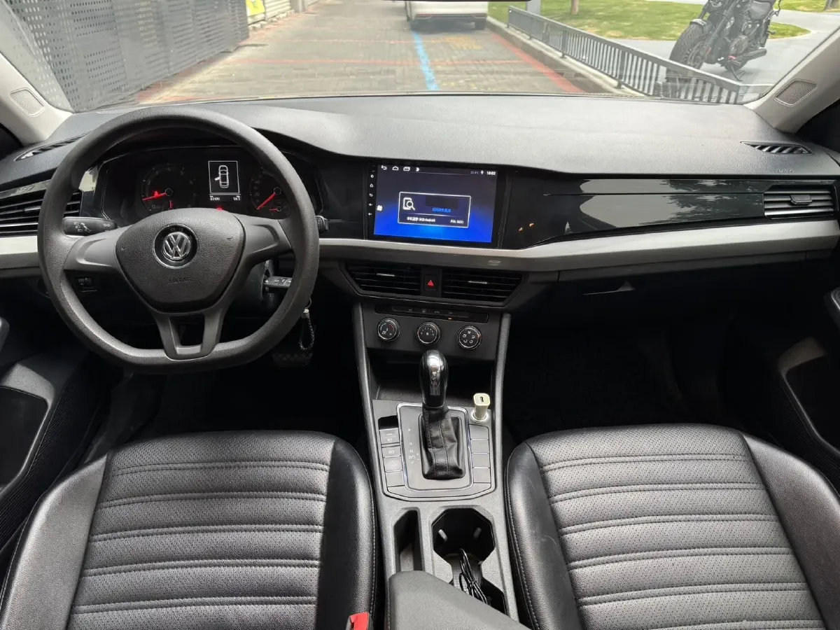 2019 Bestune T77 1.2T 143HP L4 7DCT,autocango,china used car exporter,china ev exporter,chinese used car exporter,chinese used ev exporter