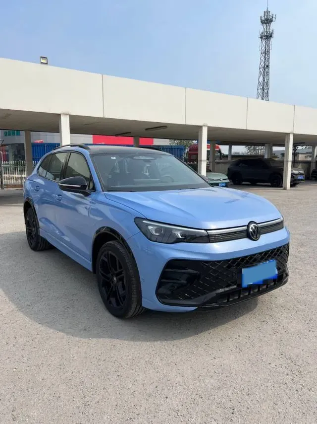 2026 Volkswagen Tiguan L 2.0T 220HP L4 7DCT,autocango,china used car exporter,china ev exporter,chinese used car exporter,chinese used ev exporter