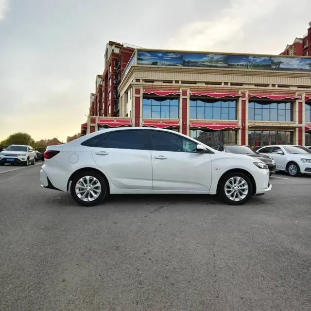 2024 Chevrolet Monza 1.5L 113HP L4 6DCT,autocango,china used car exporter,china ev exporter,chinese used car exporter,chinese used ev exporter
