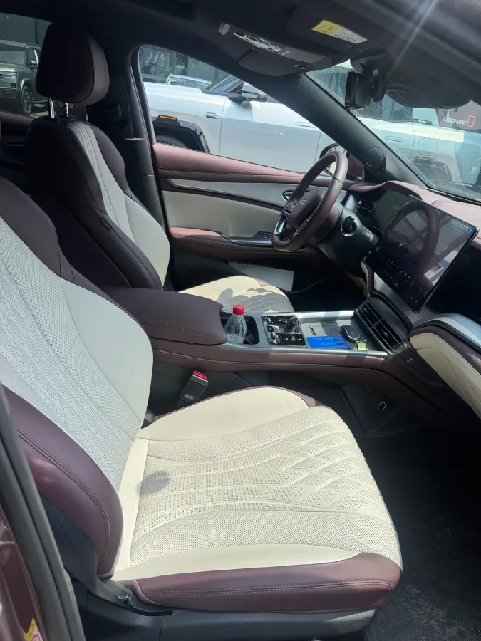 2025 BYD Seal07 DM-i 1.5T 156HP L4 E-CVT PHEV 17.6KWH,autocango,china used car exporter,china ev exporter,chinese used car exporter,chinese used ev exporter