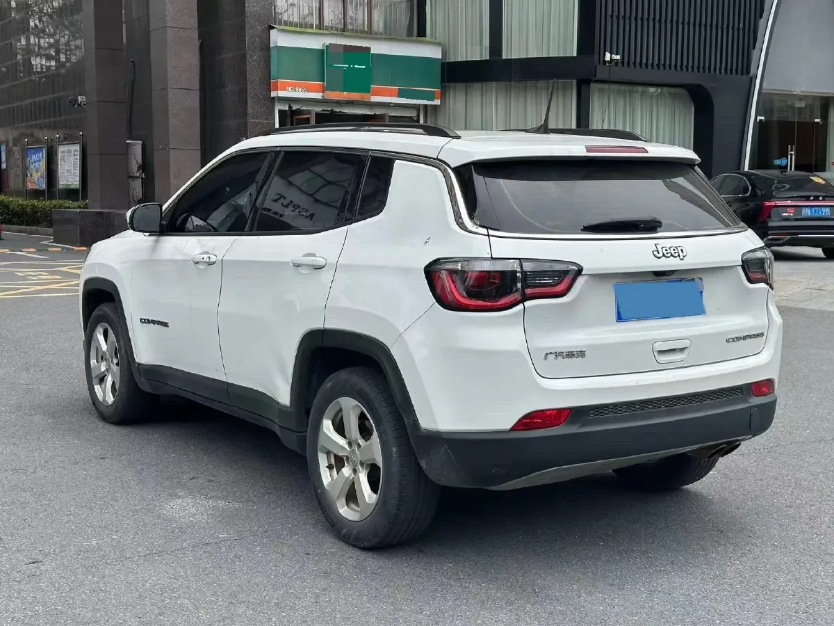 2020 Jeep Compass 1.3T 173HP L4 7DCT,autocango,china used car exporter,china ev exporter,chinese used car exporter,chinese used ev exporter