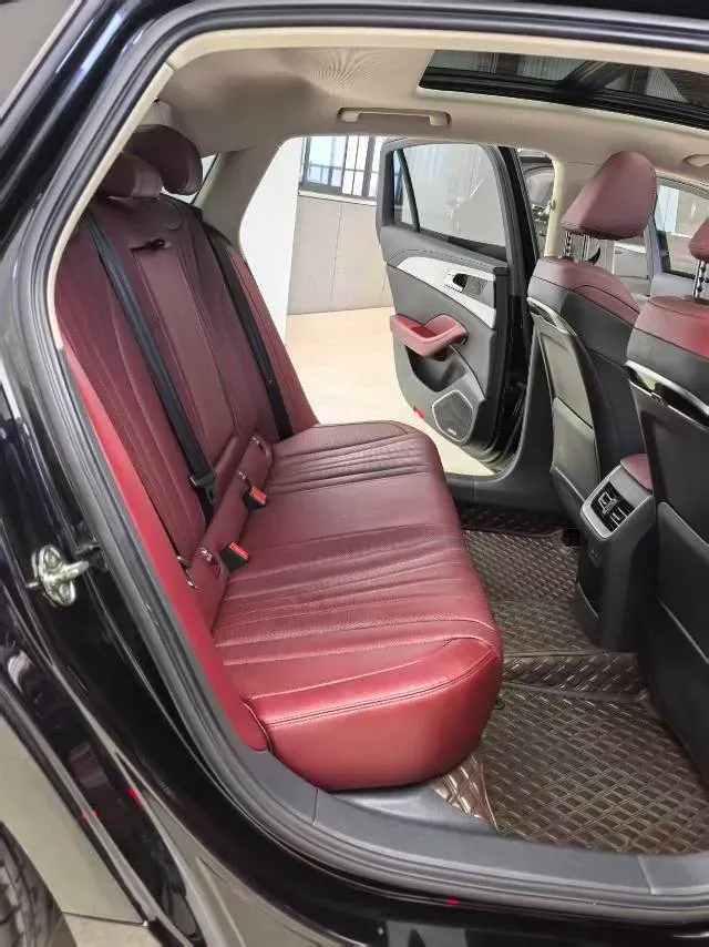 2025 HongQi H5 1.5T 169HP L4 7DCT,autocango,china used car exporter,china ev exporter,chinese used car exporter,chinese used ev exporter