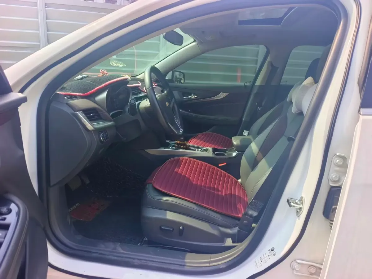 2018 Chevrolet Malibu 1.5T 170HP L4 6AT,autocango,china used car exporter,china ev exporter,chinese used car exporter,chinese used ev exporter