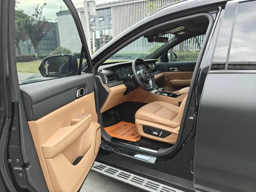 2021 Li ONE Range Extended 131HP REEV 40.5KWH,autocango,china used car exporter,china ev exporter,chinese used car exporter,chinese used ev exporter