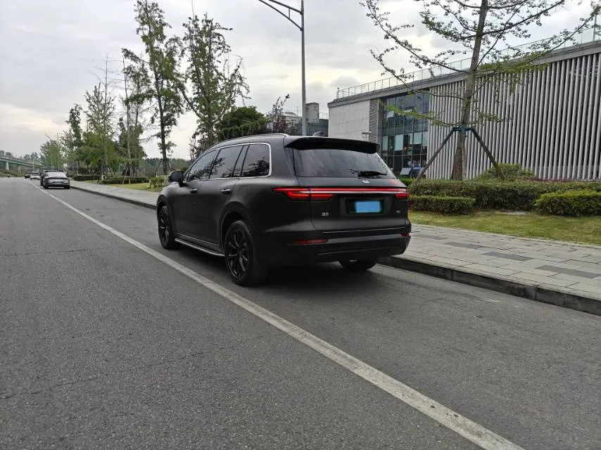 2021 Li ONE Range Extended 131HP REEV 40.5KWH,autocango,china used car exporter,china ev exporter,chinese used car exporter,chinese used ev exporter