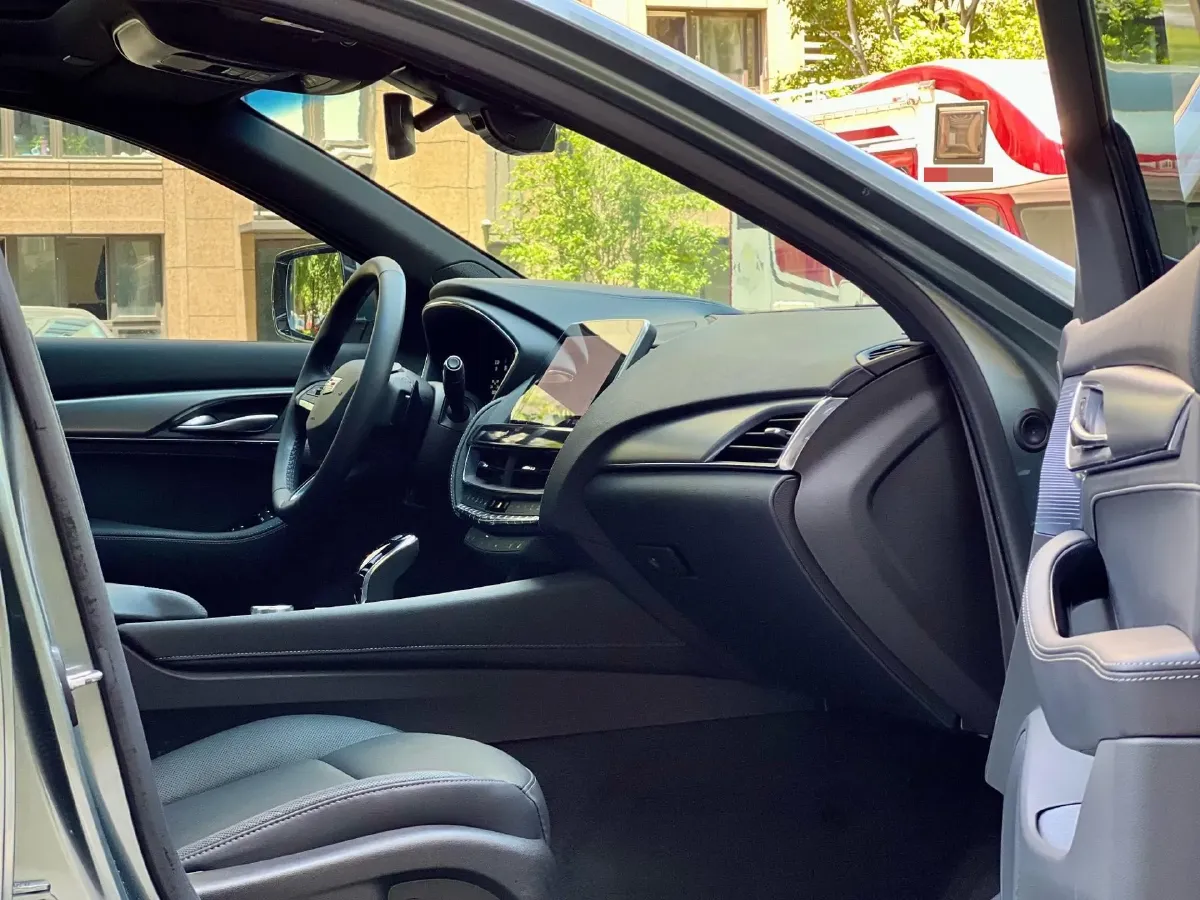 2022 Cadillac CT5 2.0T 237HP L4 10AT,autocango,china used car exporter,china ev exporter,chinese used car exporter,chinese used ev exporter