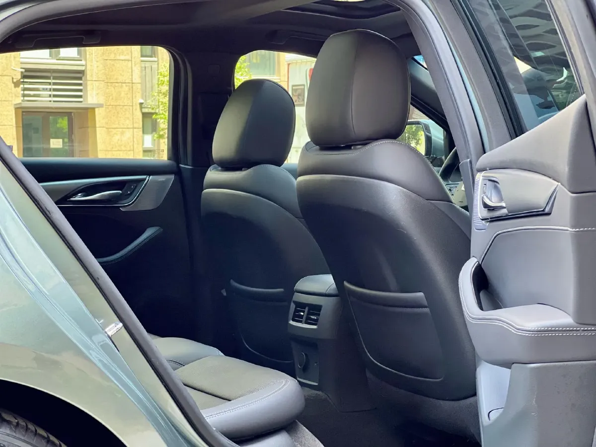 2022 Cadillac CT5 2.0T 237HP L4 10AT,autocango,china used car exporter,china ev exporter,chinese used car exporter,chinese used ev exporter