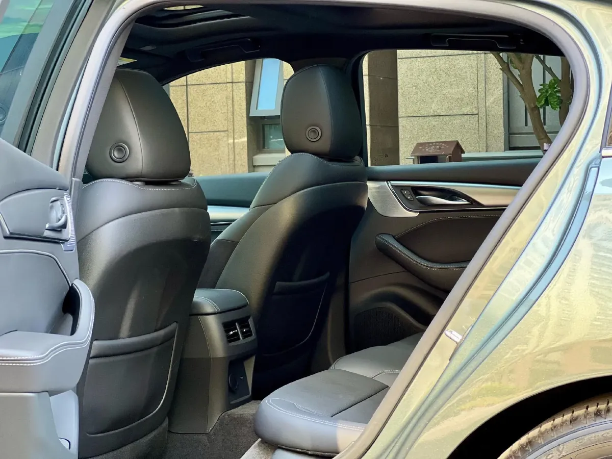 2022 Cadillac CT5 2.0T 237HP L4 10AT,autocango,china used car exporter,china ev exporter,chinese used car exporter,chinese used ev exporter