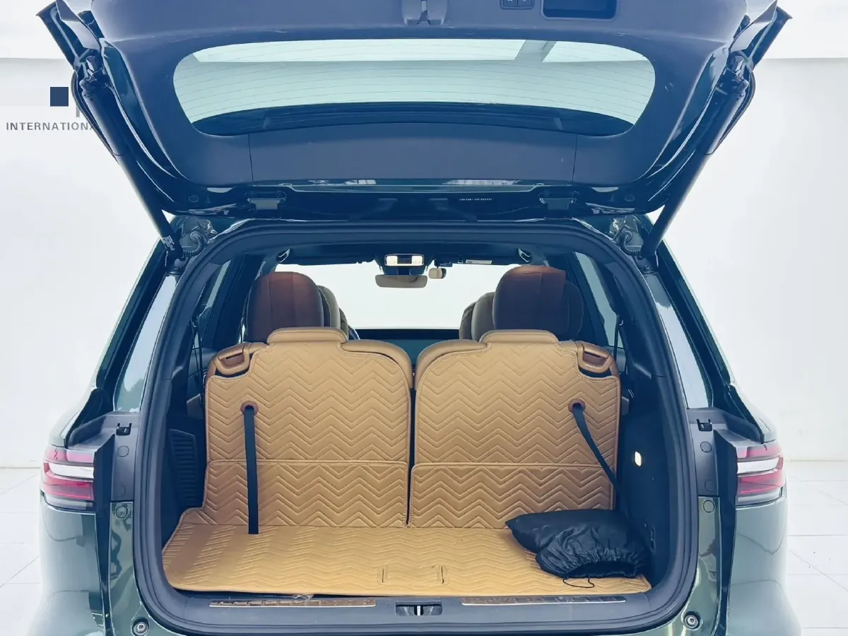 2021 Li ONE Range Extended 131HP REEV 40.5KWH,autocango,china used car exporter,china ev exporter,chinese used car exporter,chinese used ev exporter