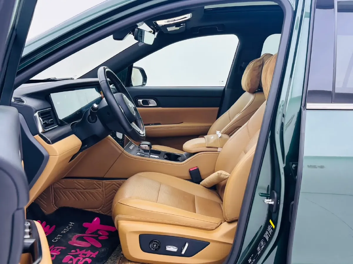 2021 Li ONE Range Extended 131HP REEV 40.5KWH,autocango,china used car exporter,china ev exporter,chinese used car exporter,chinese used ev exporter