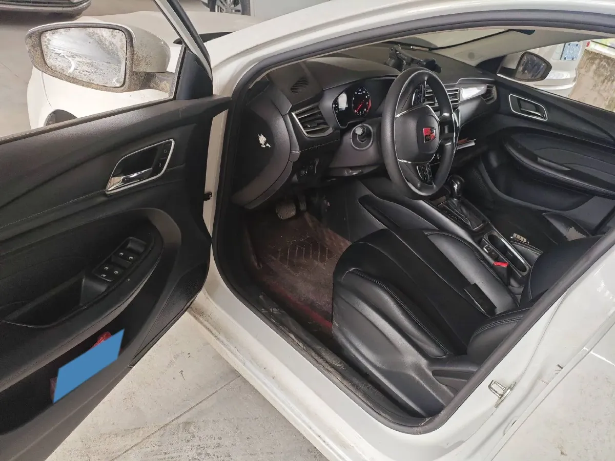 2019 Roewe i5 1.5L 120HP L4 5MT,autocango,china used car exporter,china ev exporter,chinese used car exporter,chinese used ev exporter