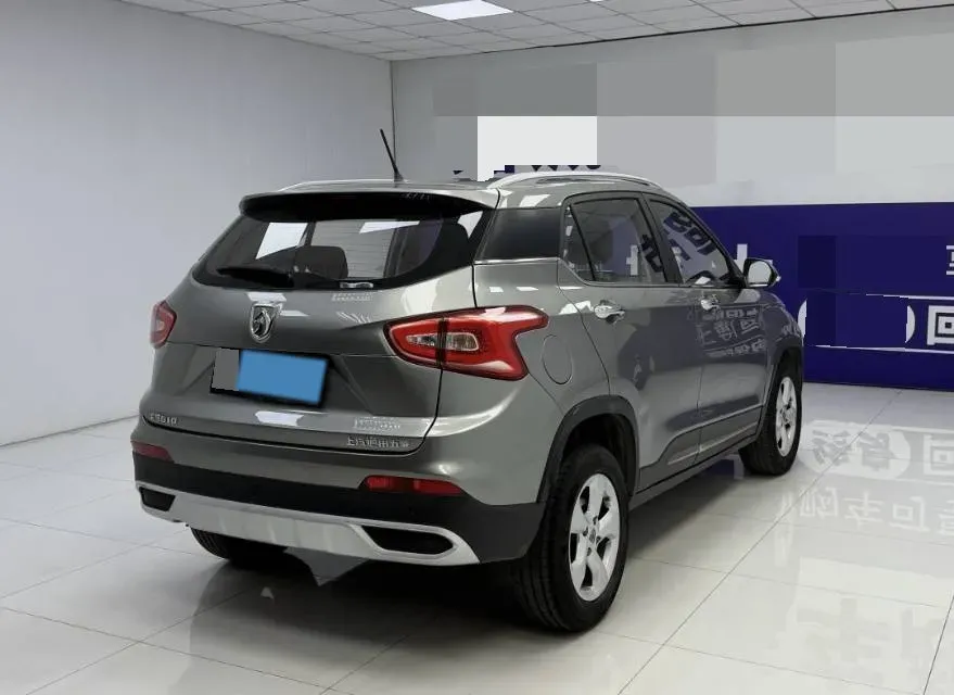 2017 BaoJun 310W 1.5L 105HP L4 6MT,autocango,china used car exporter,china ev exporter,chinese used car exporter,chinese used ev exporter