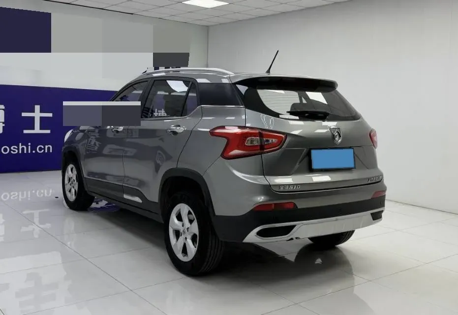 2017 BaoJun 310W 1.5L 105HP L4 6MT,autocango,china used car exporter,china ev exporter,chinese used car exporter,chinese used ev exporter