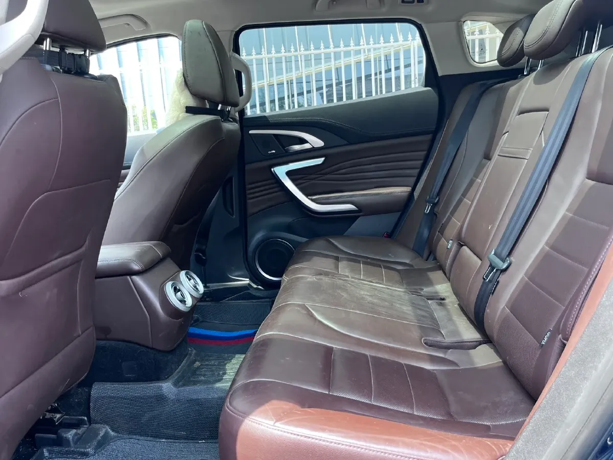 2019 WEY VV7 2.0T 234HP L4 7DCT,autocango,china used car exporter,china ev exporter,chinese used car exporter,chinese used ev exporter