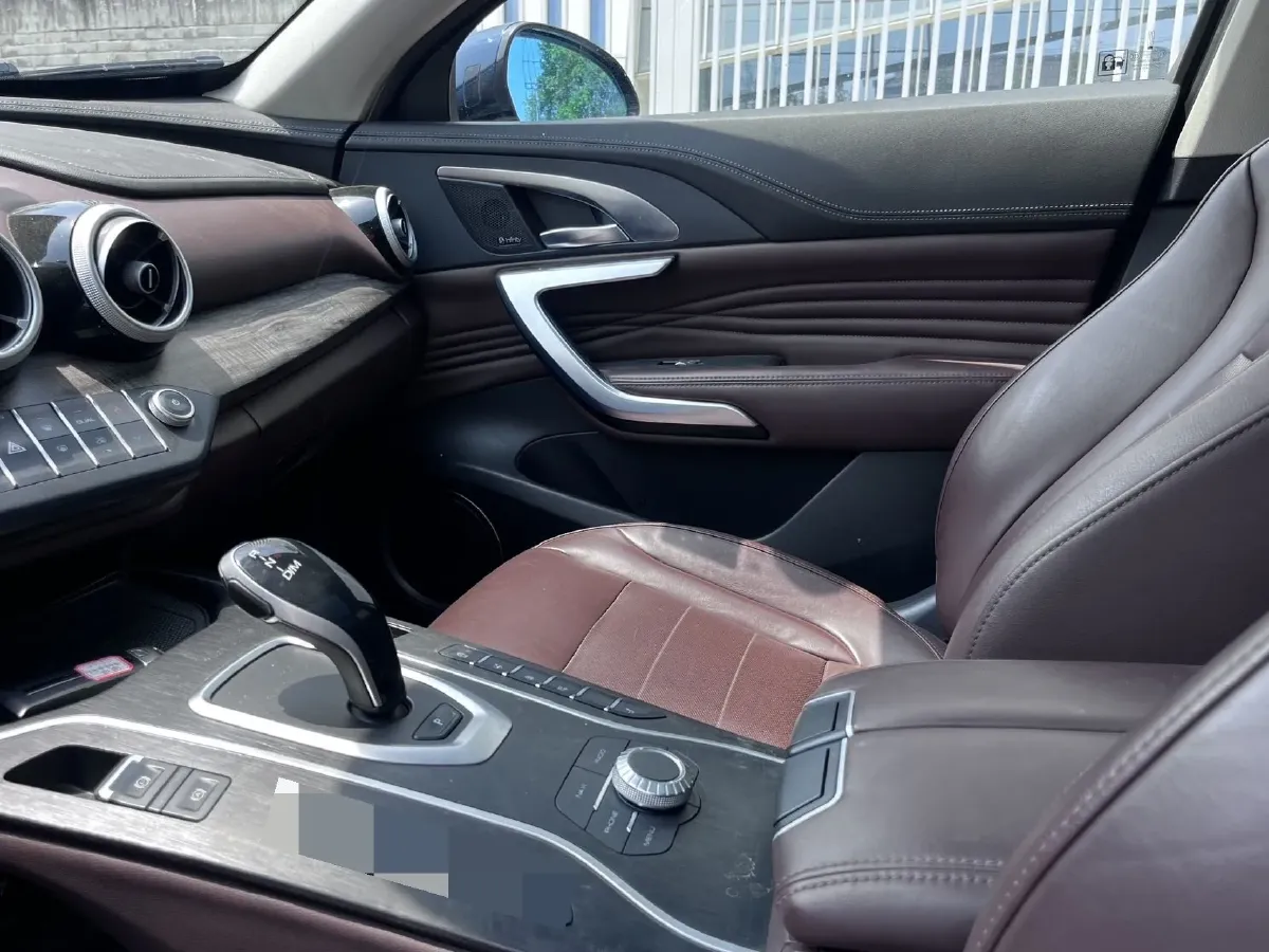 2019 WEY VV7 2.0T 234HP L4 7DCT,autocango,china used car exporter,china ev exporter,chinese used car exporter,chinese used ev exporter