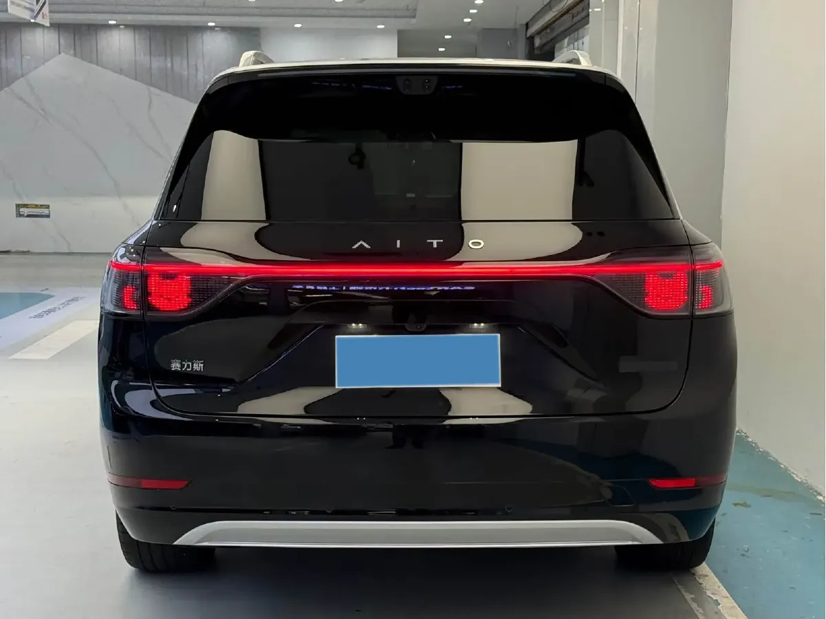 2025 AITO AITO M9 REEV 160HP REEV 52KWH,autocango,china used car exporter,china ev exporter,chinese used car exporter,chinese used ev exporter