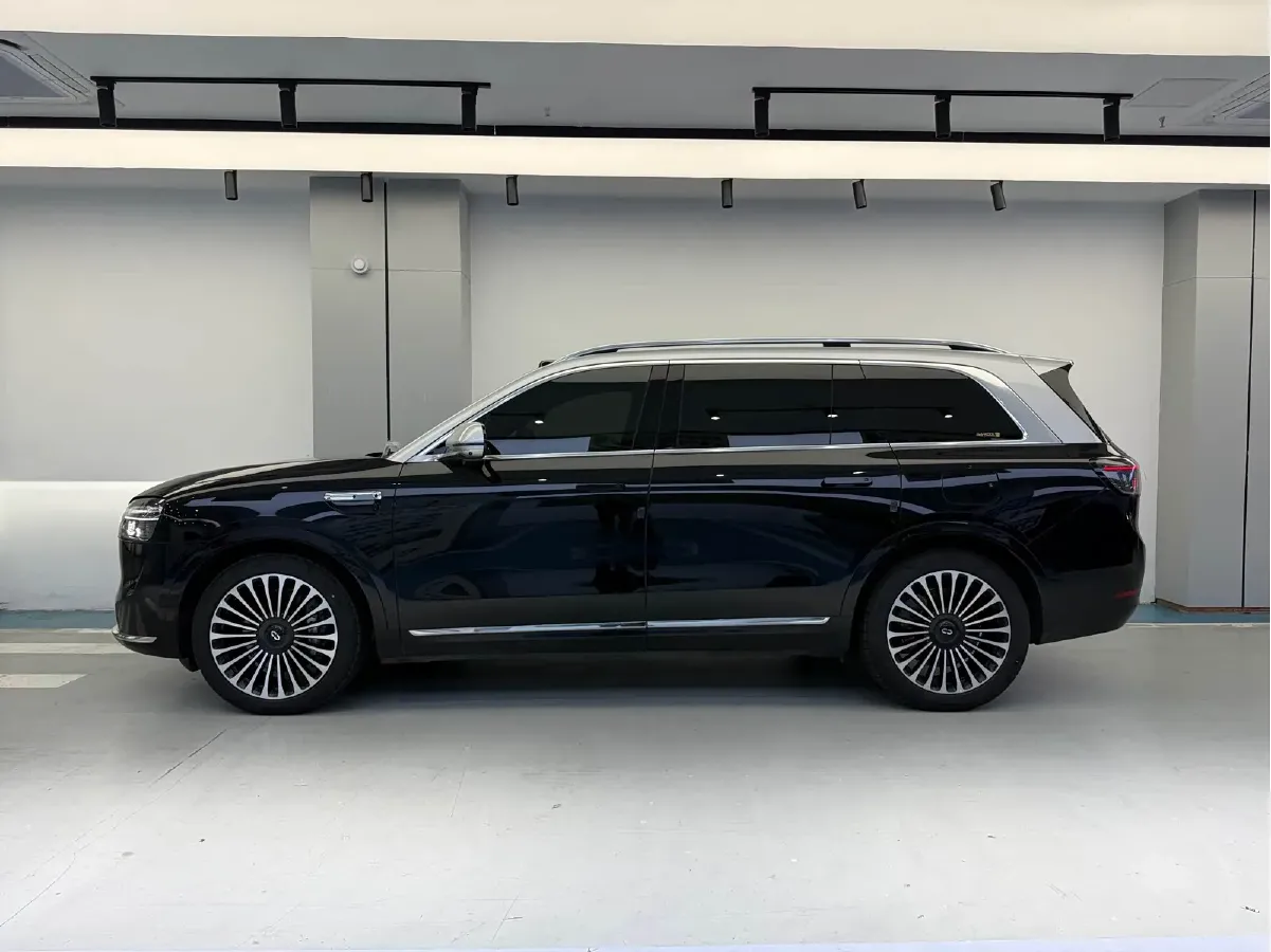 2025 AITO AITO M9 REEV 160HP REEV 52KWH,autocango,china used car exporter,china ev exporter,chinese used car exporter,chinese used ev exporter