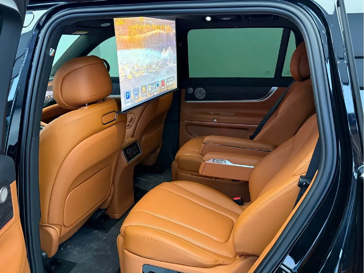 2025 AITO AITO M9 REEV 160HP REEV 52KWH,autocango,china used car exporter,china ev exporter,chinese used car exporter,chinese used ev exporter