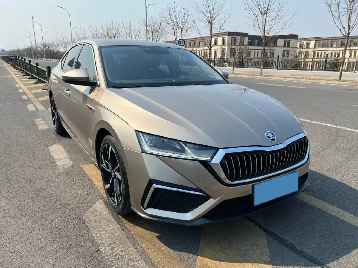 2022 Skoda Octavia 1.4T 150HP L4 7DCT,autocango,china used car exporter,china ev exporter,chinese used car exporter,chinese used ev exporter