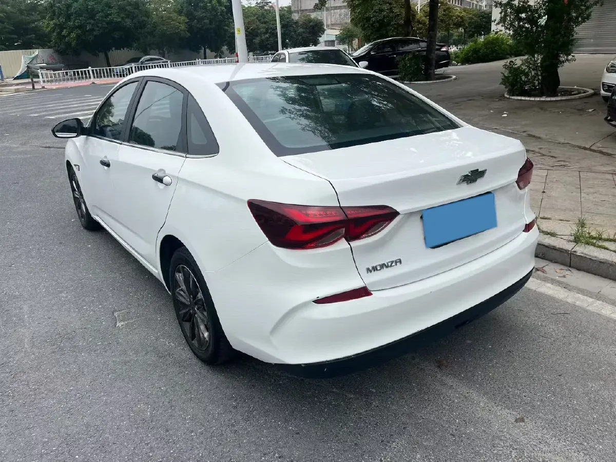 2021 Chevrolet Monza 1.5L 113HP L4 6AT,autocango,china used car exporter,china ev exporter,chinese used car exporter,chinese used ev exporter