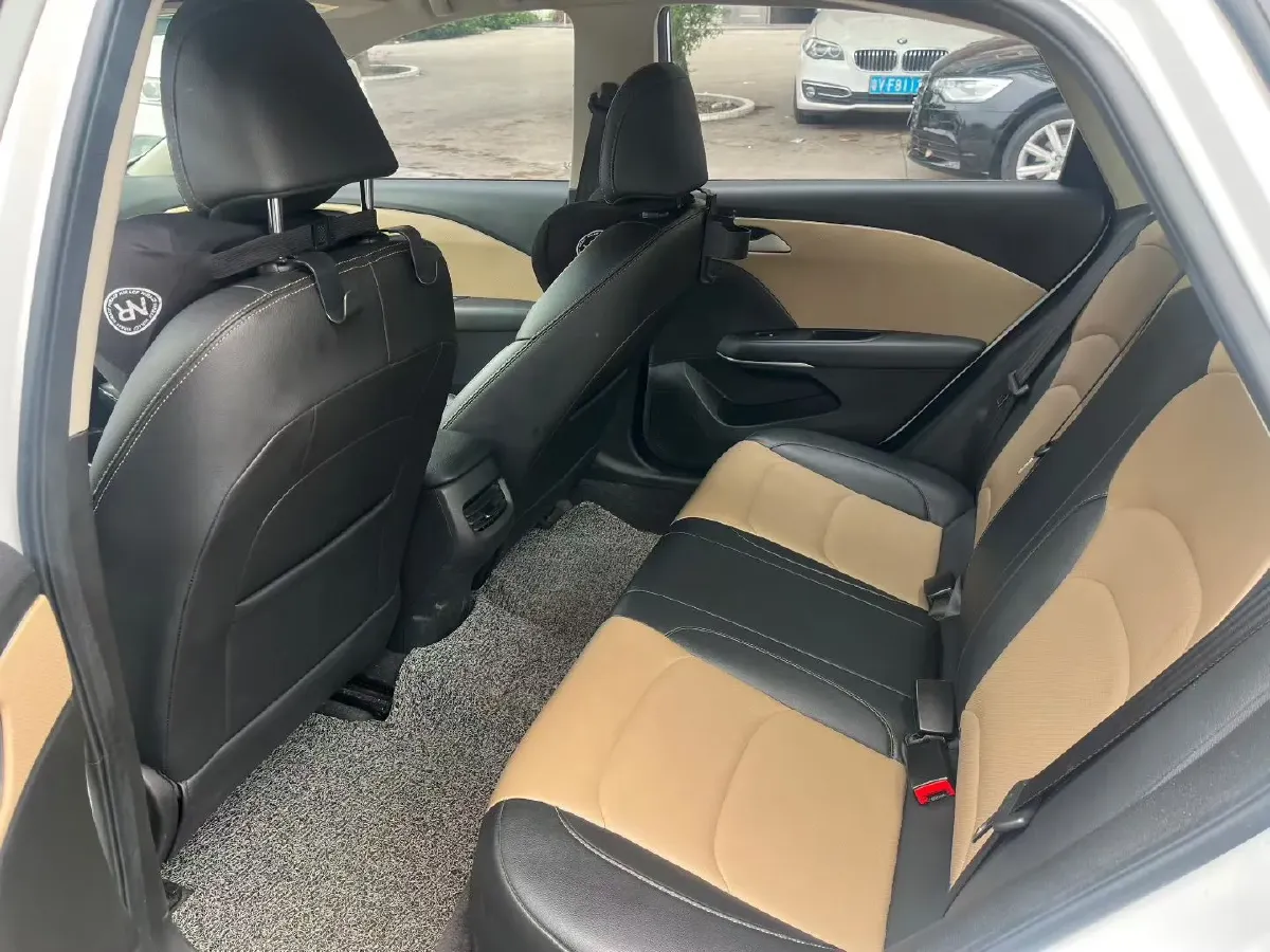 2021 Chevrolet Monza 1.5L 113HP L4 6AT,autocango,china used car exporter,china ev exporter,chinese used car exporter,chinese used ev exporter