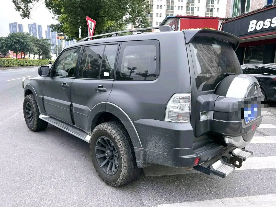 2019 Mitsubishi Pajero 3.0L 174HP V6 5AT,autocango,china used car exporter,china ev exporter,chinese used car exporter,chinese used ev exporter