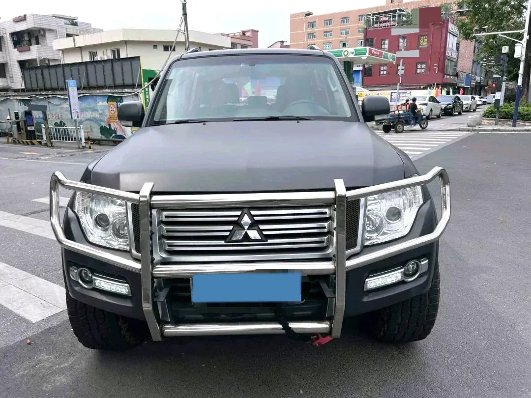 2019 Mitsubishi Pajero 3.0L 174HP V6 5AT,autocango,china used car exporter,china ev exporter,chinese used car exporter,chinese used ev exporter