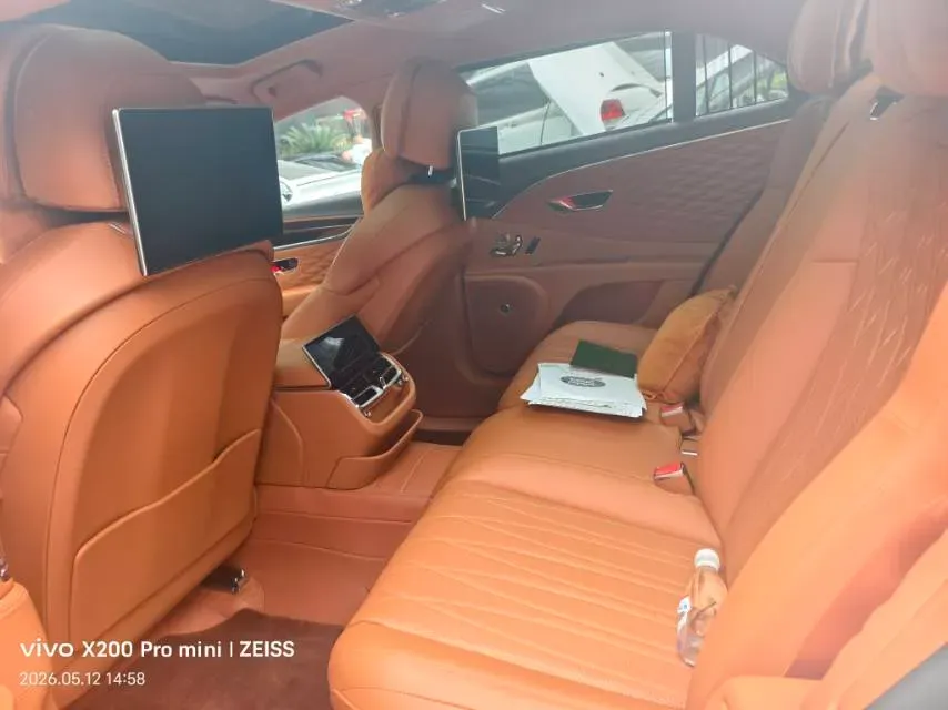2022 Bentley Flying Spur 4.0T 550HP V8 8DCT,autocango,china used car exporter,china ev exporter,chinese used car exporter,chinese used ev exporter