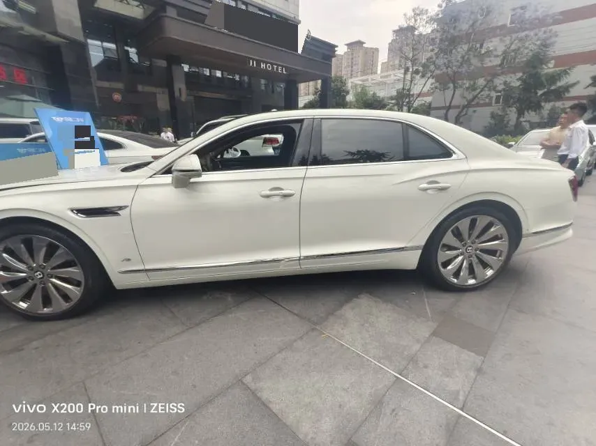 2022 Bentley Flying Spur 4.0T 550HP V8 8DCT,autocango,china used car exporter,china ev exporter,chinese used car exporter,chinese used ev exporter