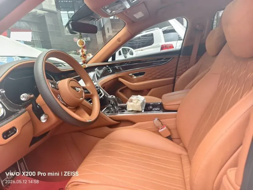 2022 Bentley Flying Spur 4.0T 550HP V8 8DCT,autocango,china used car exporter,china ev exporter,chinese used car exporter,chinese used ev exporter