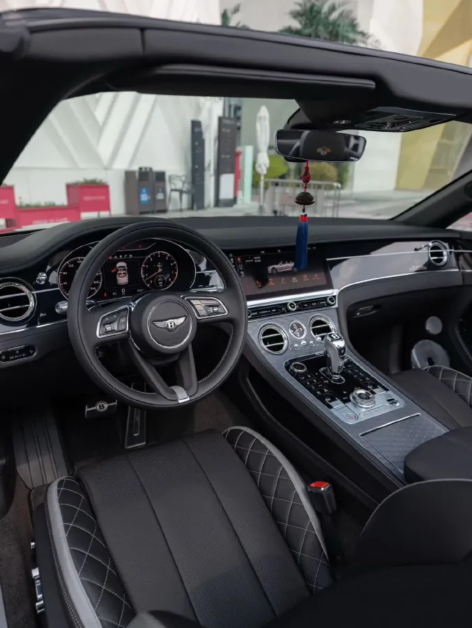 2022 Bentley Continental 4.0T 549HP V8 8DCT,autocango,china used car exporter,china ev exporter,chinese used car exporter,chinese used ev exporter