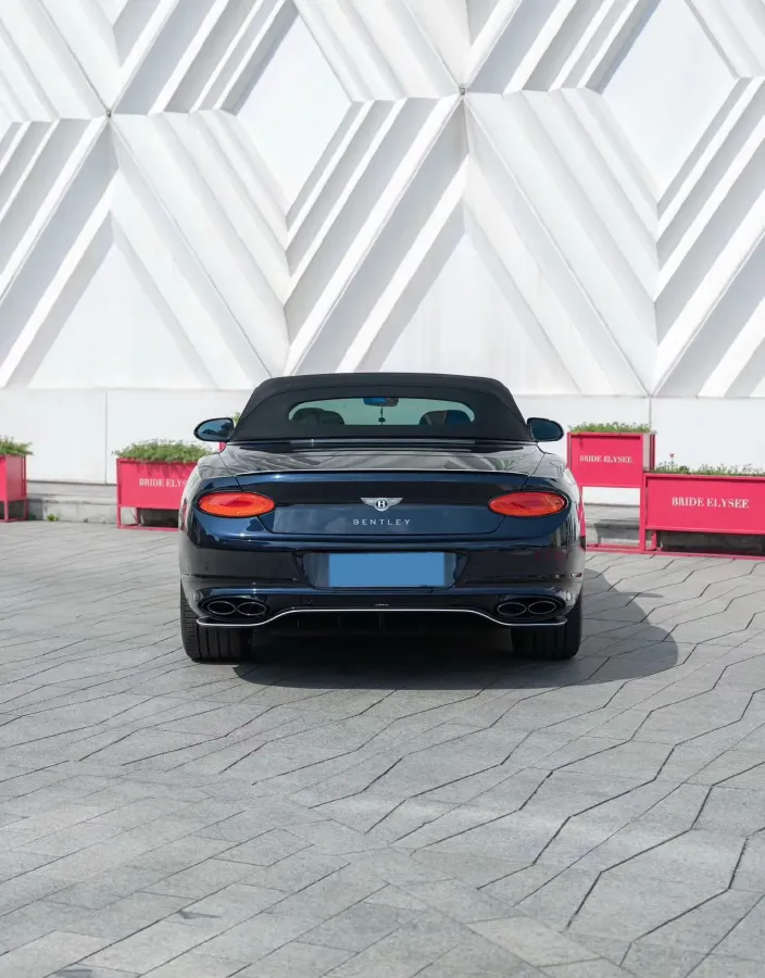 2022 Bentley Continental 4.0T 549HP V8 8DCT,autocango,china used car exporter,china ev exporter,chinese used car exporter,chinese used ev exporter