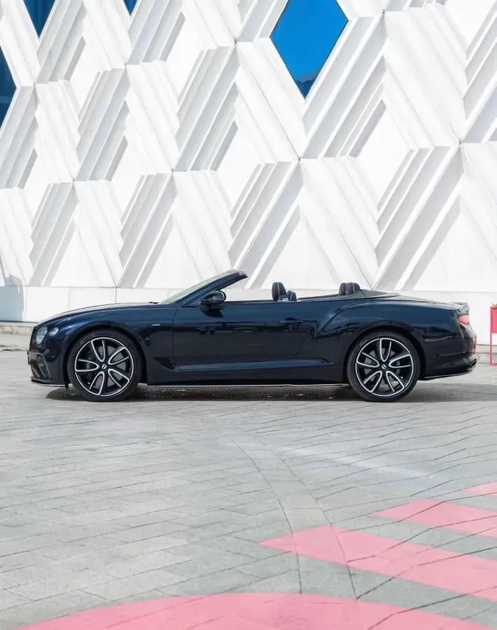2022 Bentley Continental 4.0T 549HP V8 8DCT,autocango,china used car exporter,china ev exporter,chinese used car exporter,chinese used ev exporter