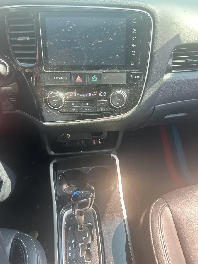 2019 Mitsubishi Outlander 2.0L 166HP L4 CVT,autocango,china used car exporter,china ev exporter,chinese used car exporter,chinese used ev exporter