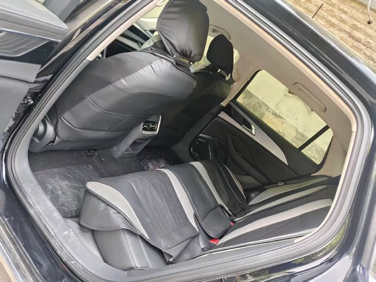 2024 HongQi H5 1.5T 169HP L4 7DCT,autocango,china used car exporter,china ev exporter,chinese used car exporter,chinese used ev exporter