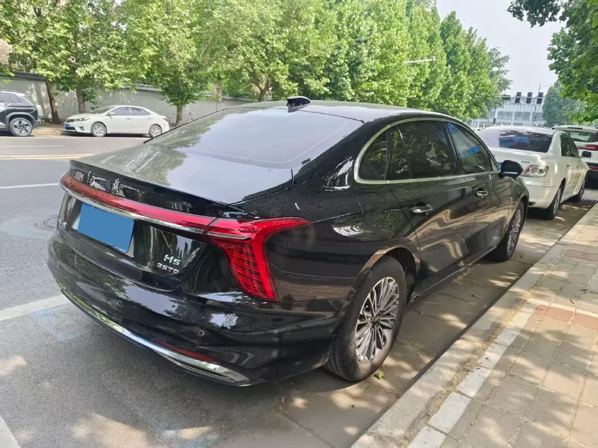2024 HongQi H5 1.5T 169HP L4 7DCT,autocango,china used car exporter,china ev exporter,chinese used car exporter,chinese used ev exporter