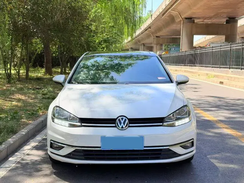 2019 Ford Focus 1.5T 184HP L3 8AT,autocango,china used car exporter,china ev exporter,chinese used car exporter,chinese used ev exporter