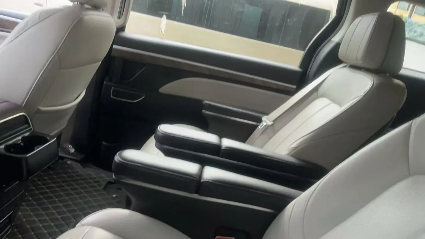 2021 GAC Trumpchi M8 2.0T 252HP L4 8AT,autocango,china used car exporter,china ev exporter,chinese used car exporter,chinese used ev exporter
