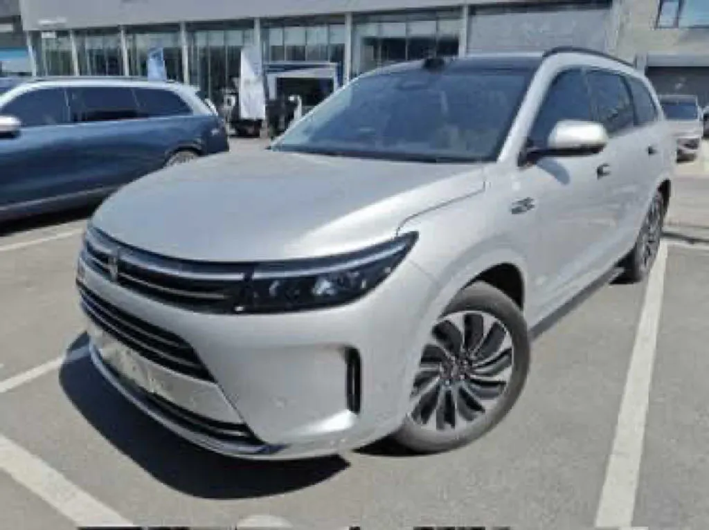 2024 AITO AITO M7 1.5T 152HP L4 REEV 40KWH,autocango,china used car exporter,china ev exporter,chinese used car exporter,chinese used ev exporter