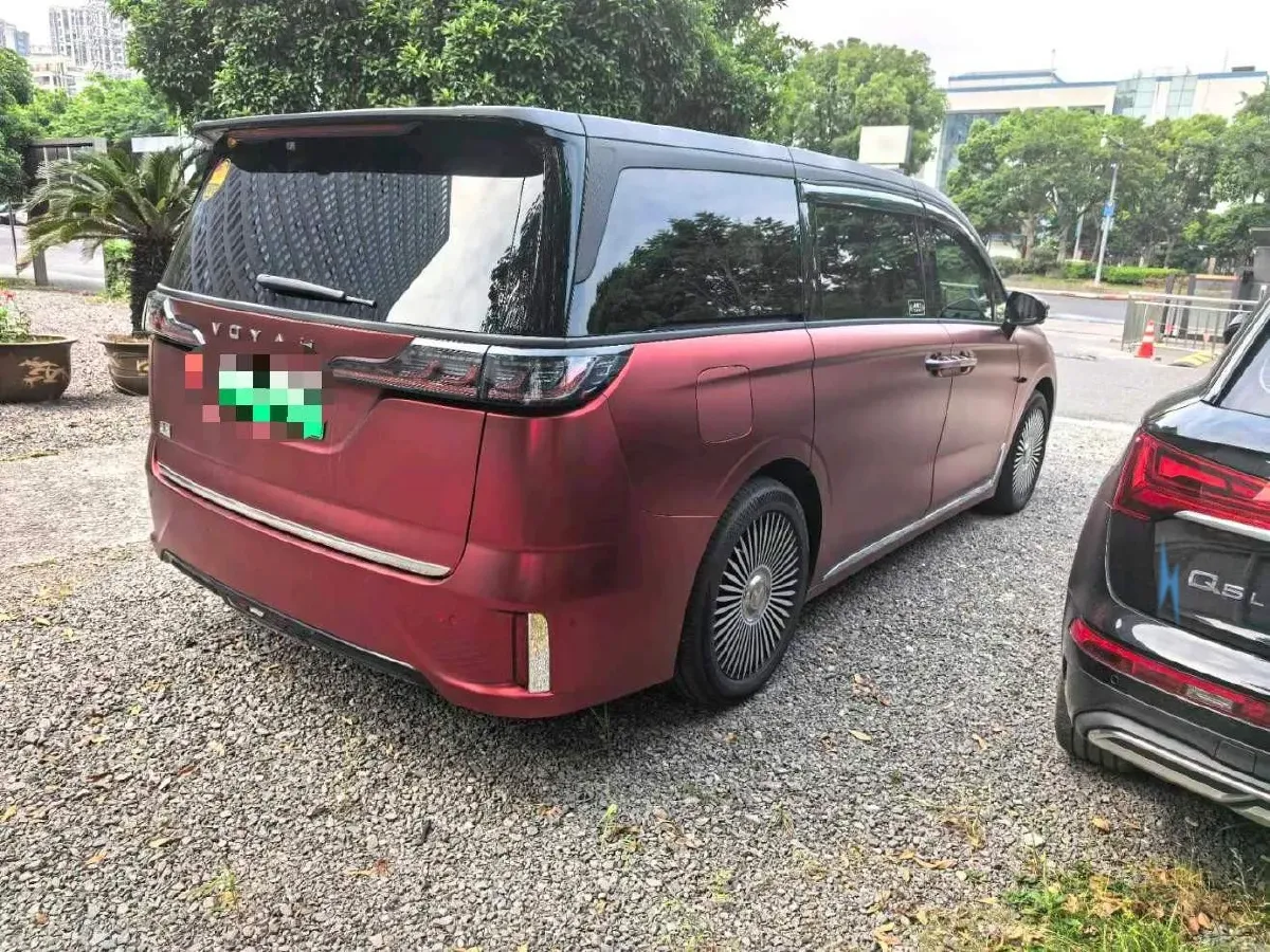2022 Voyah Dream 1.5T 136HP L4 PHEV 25.57KWH,autocango,china used car exporter,china ev exporter,chinese used car exporter,chinese used ev exporter