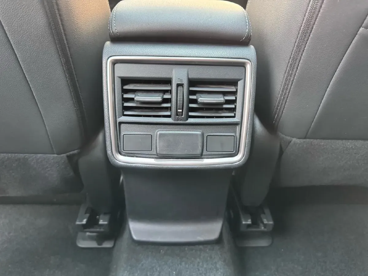 2022 Subaru Forester 2.0L 154HP H4 CVT,autocango,china used car exporter,china ev exporter,chinese used car exporter,chinese used ev exporter