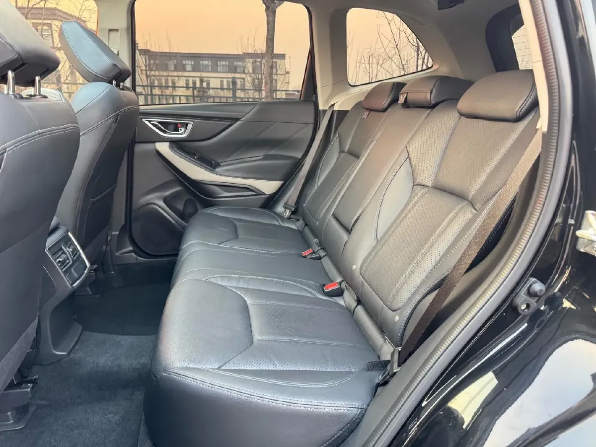 2022 Subaru Forester 2.0L 154HP H4 CVT,autocango,china used car exporter,china ev exporter,chinese used car exporter,chinese used ev exporter